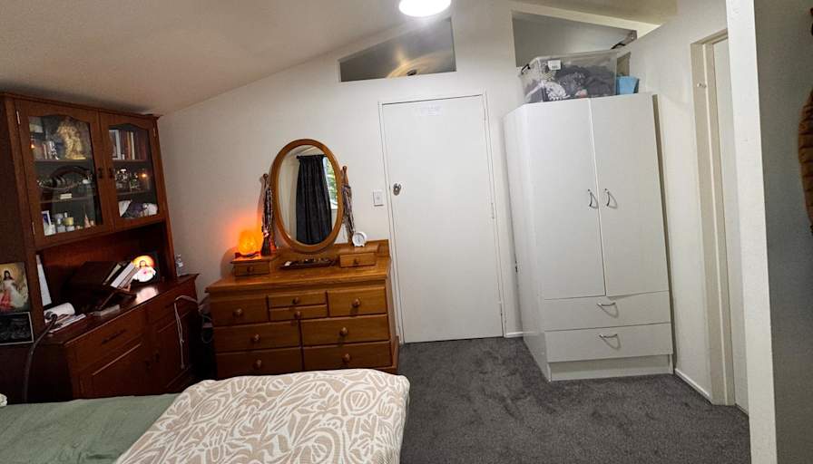 Roy Abraham's room