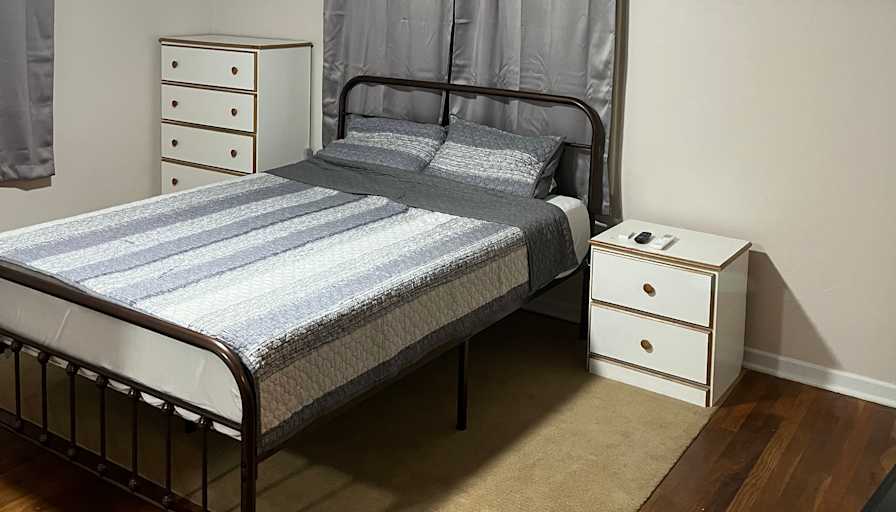 Simon's room