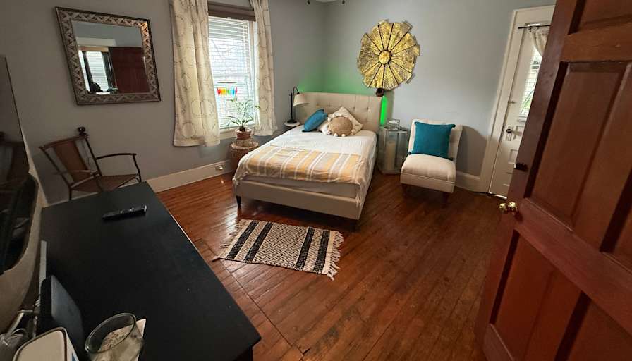 Alex Villasuso's room