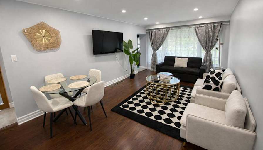 Donna's room