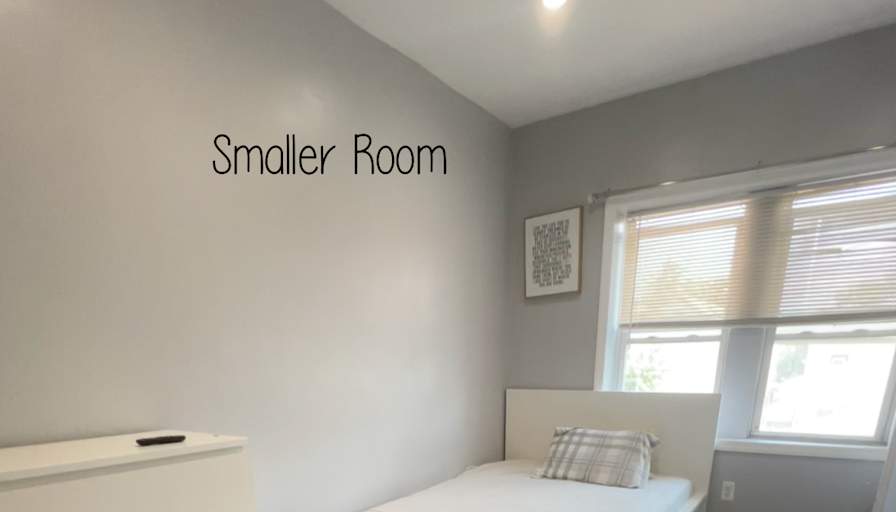 carlos's room