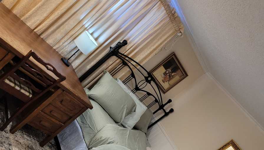 Joe and Laurie's room