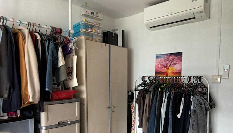 Pei Yin's room
