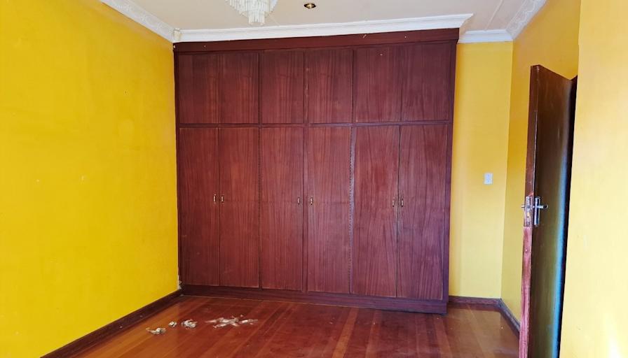 Vuyo's room