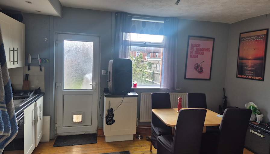 Hannah's room
