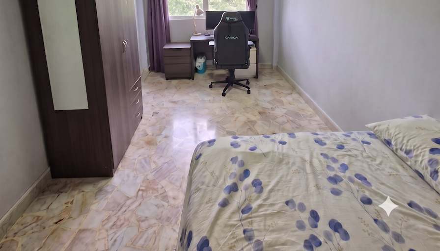 Wei Lun's room