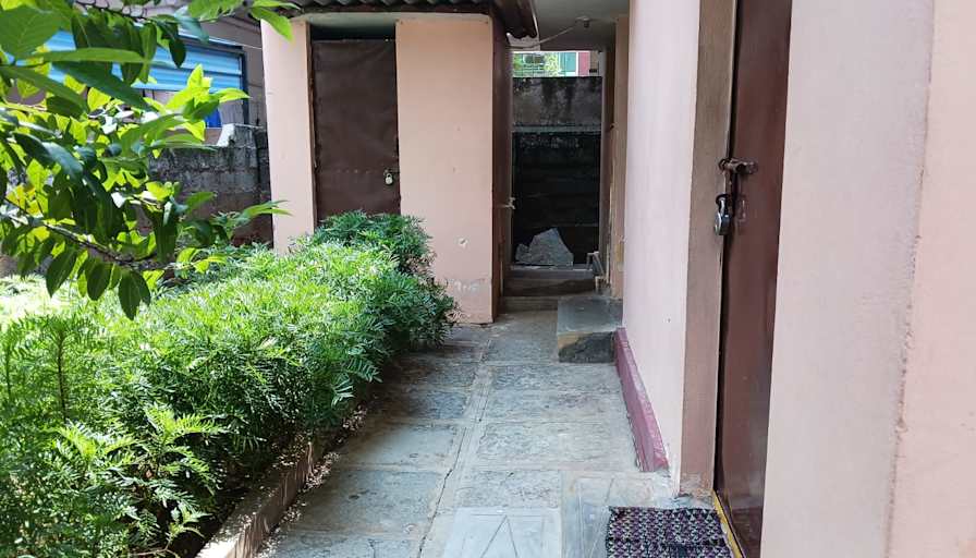 razni's room