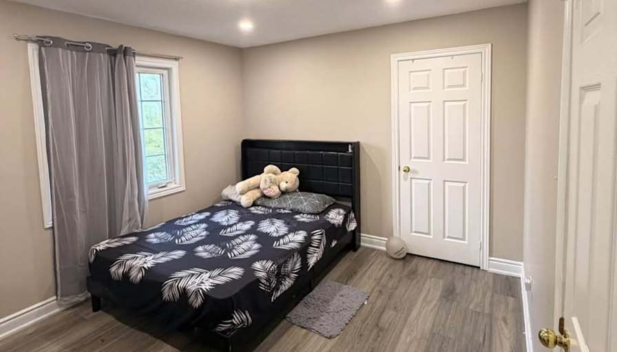 Parm's room