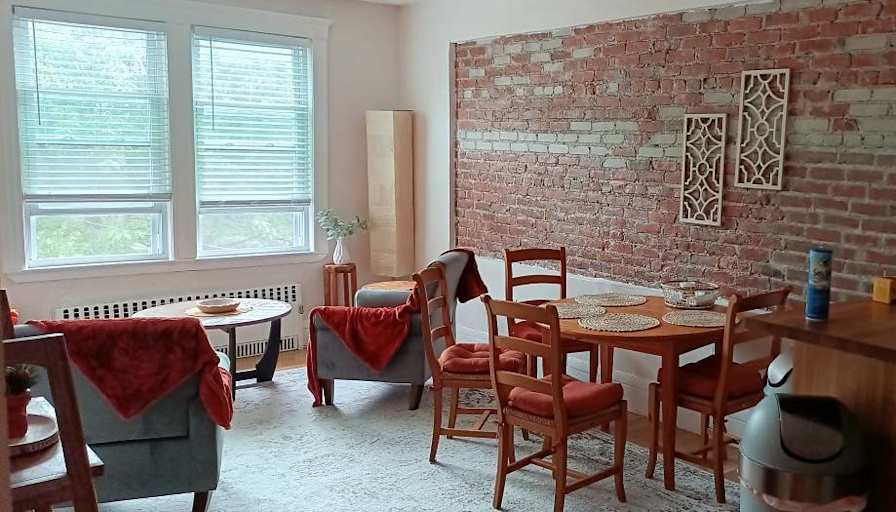 kelly's room