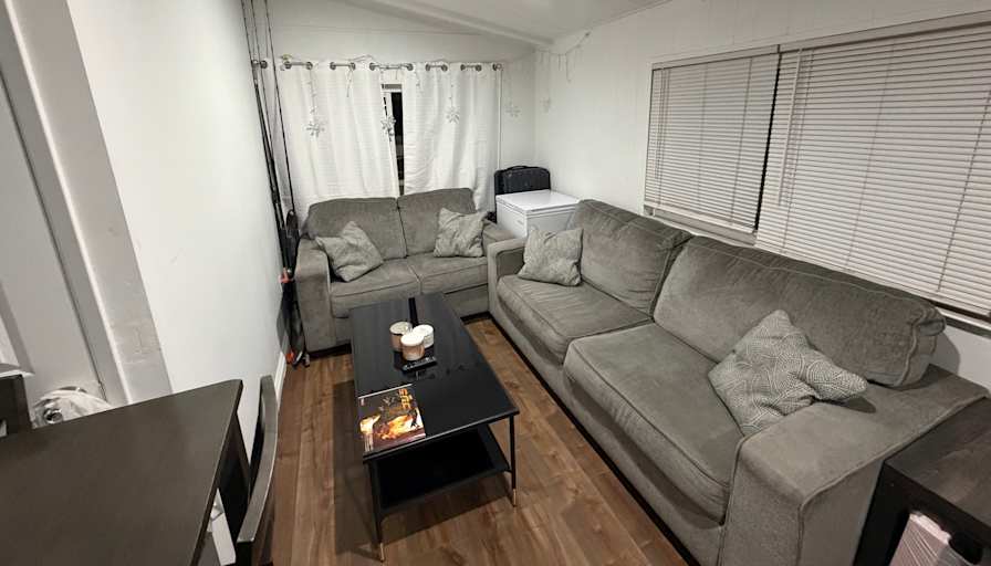Alberto's room