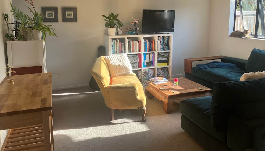 KAREN ELIZABETH  DUNFORD's room
