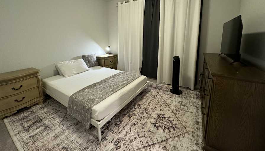 Shirlly's room