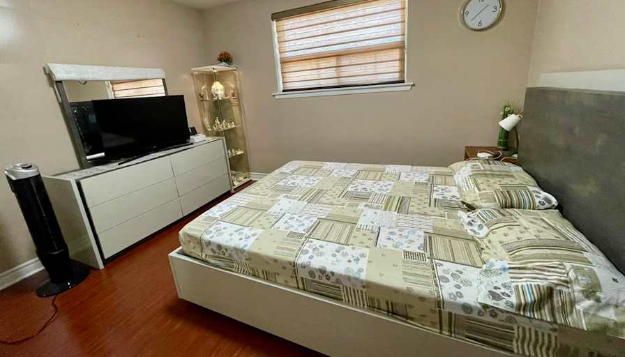 Sandeep Sawhney's room