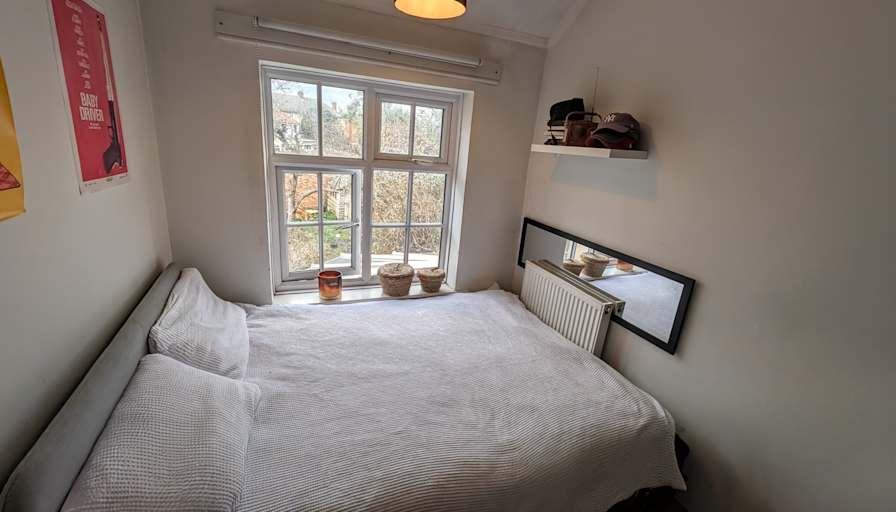 Stephanie's room