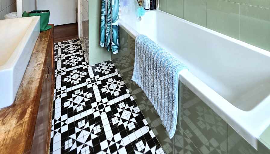 Naomi's room