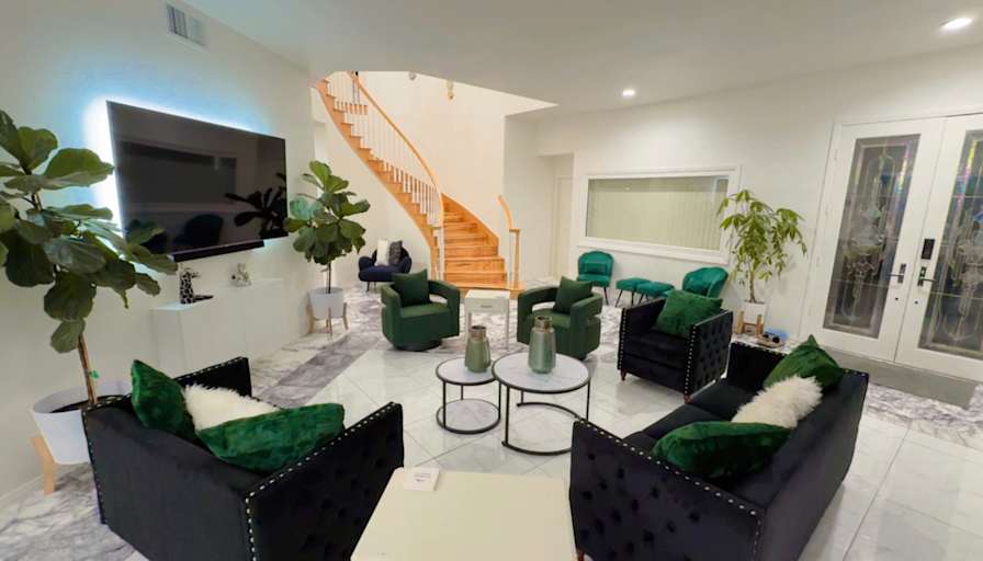 Leonardo's room