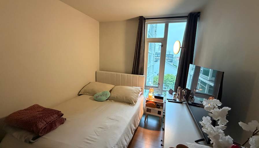 Laura Saavedra's room