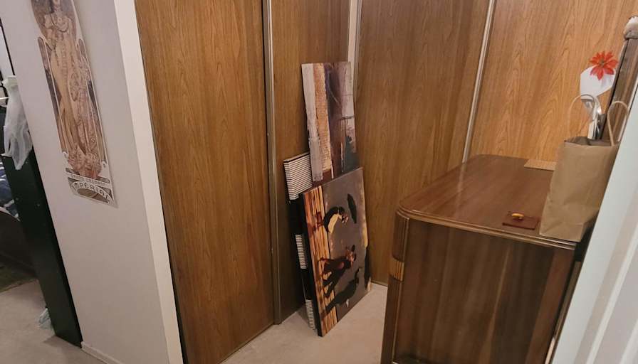 Filip's room