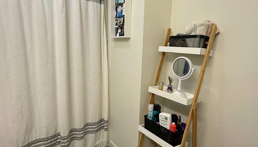 Khushboo's room