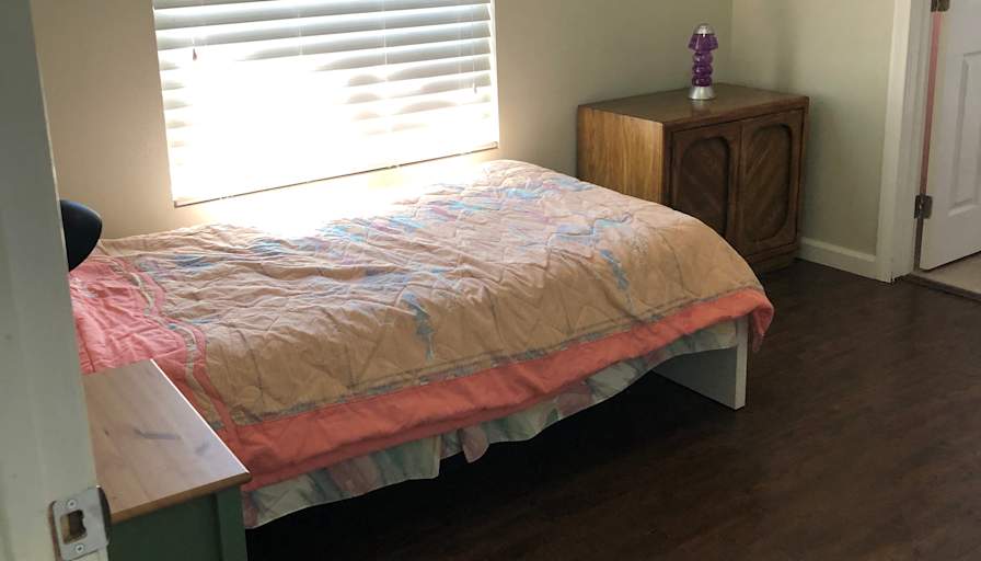 Sandy's room