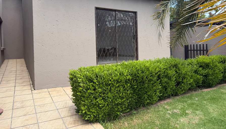 Kevine Yondo's room