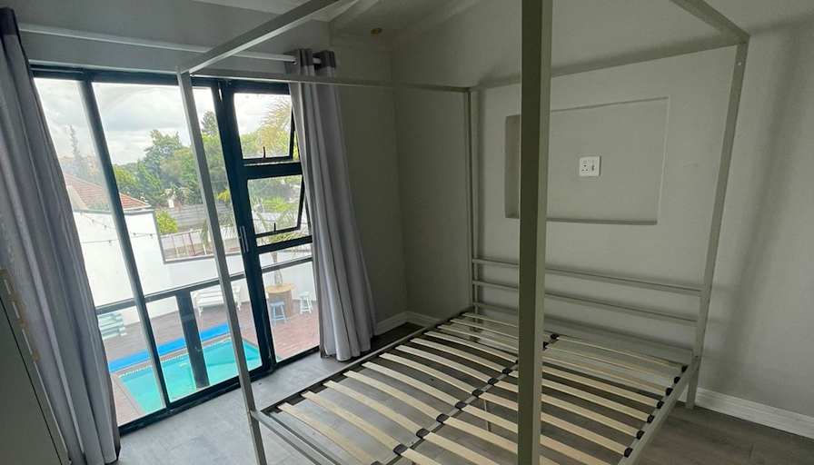 Donovan's room