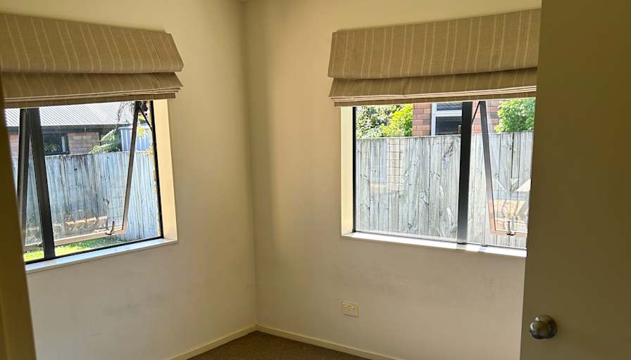 Geoff's room