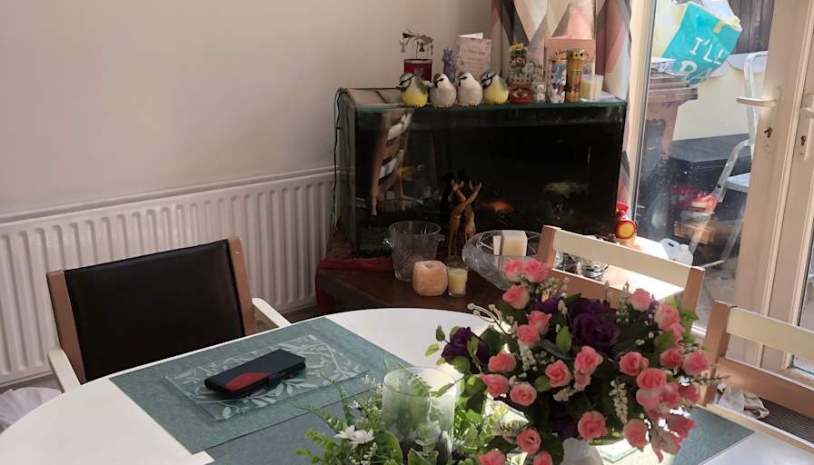 tom mason's room
