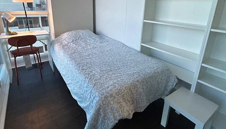 Gulden Bozbay's room