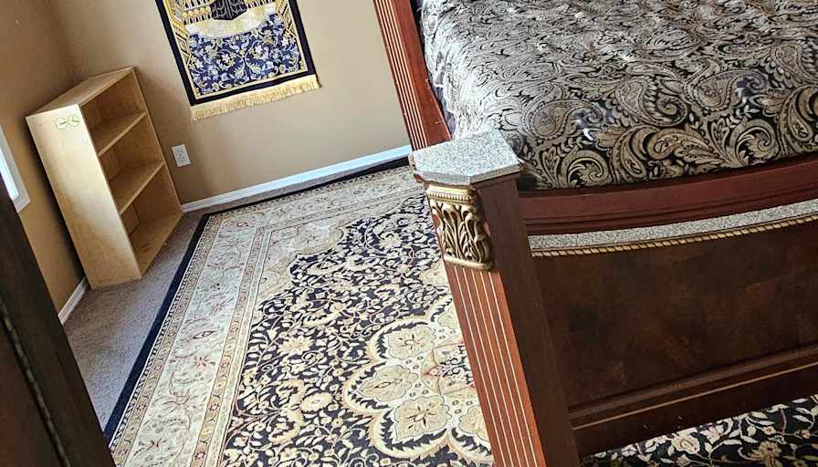 Aleesya's room