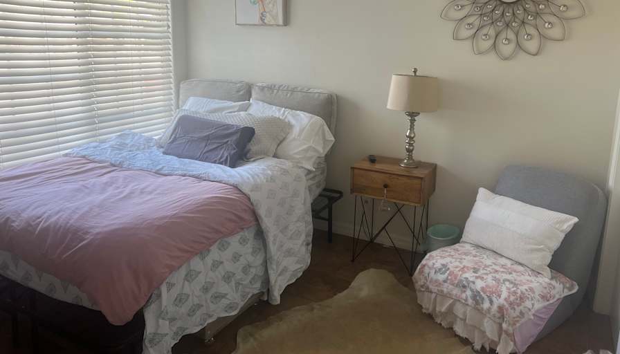 Manuela's room
