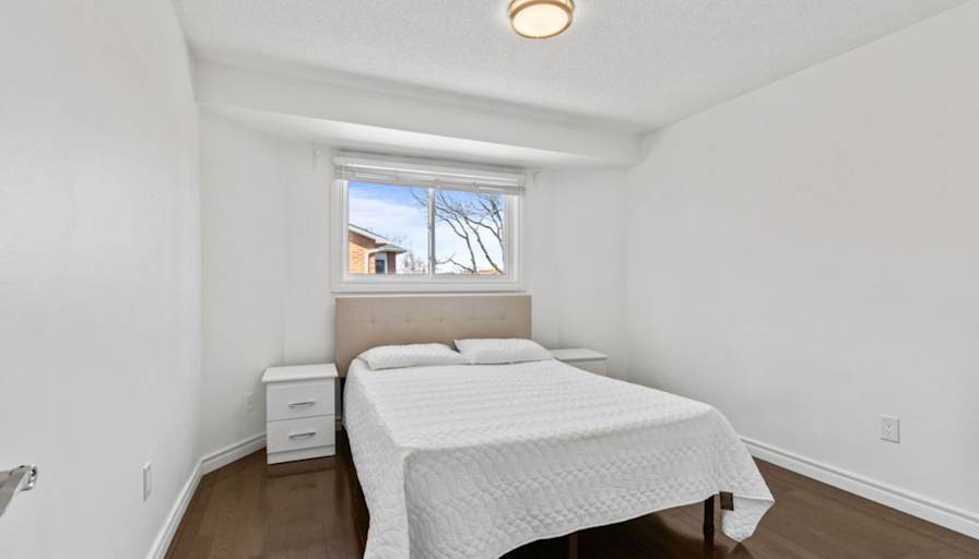 Shawdi's room