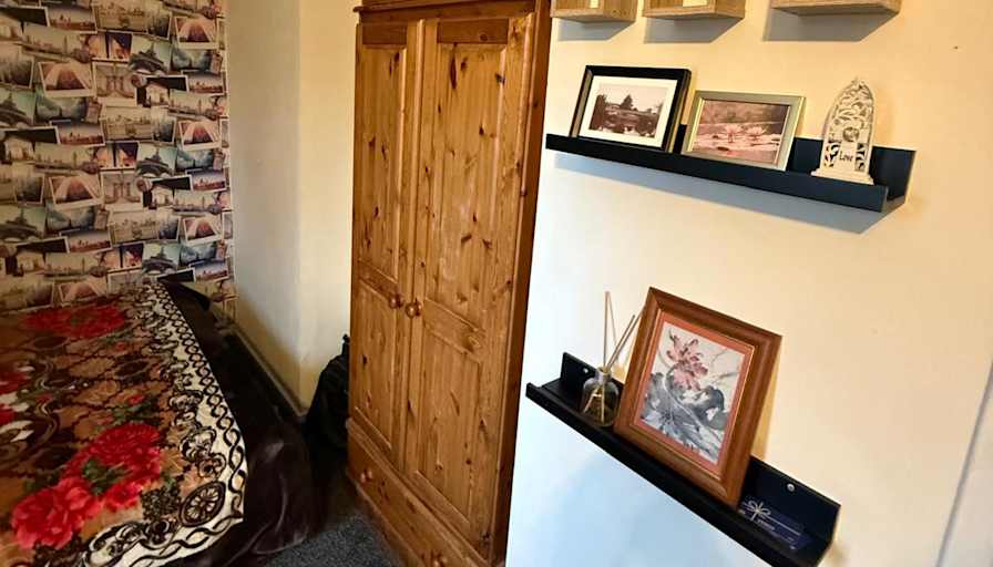 Salman's room