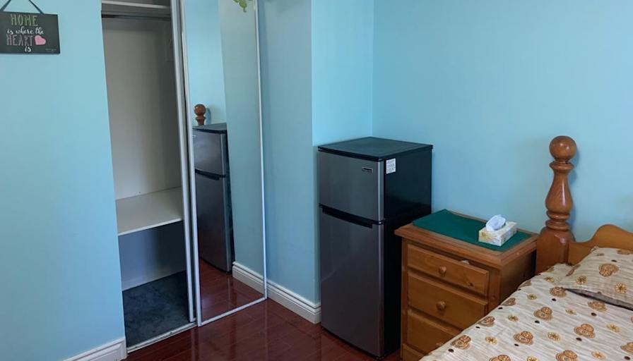 Ranjit Dhaliwal's room