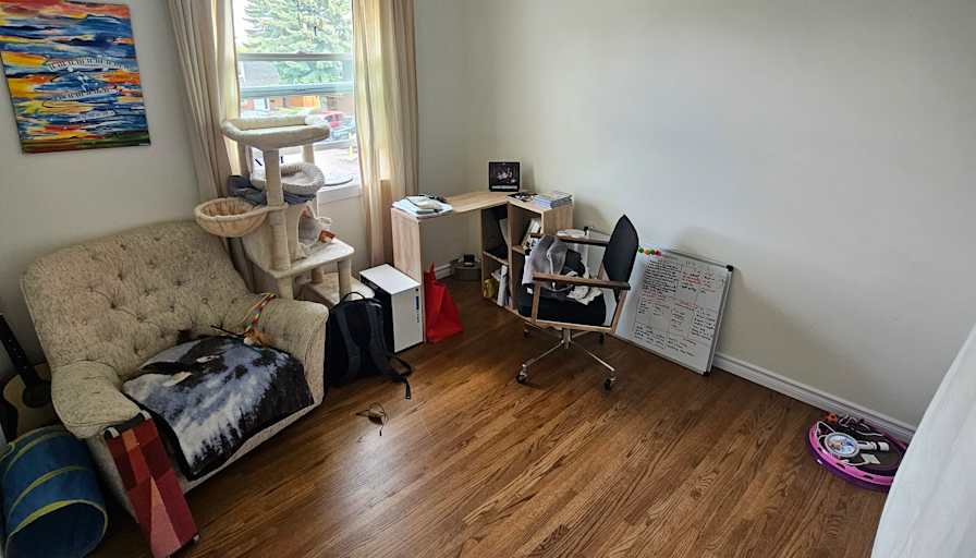Brendyn's room