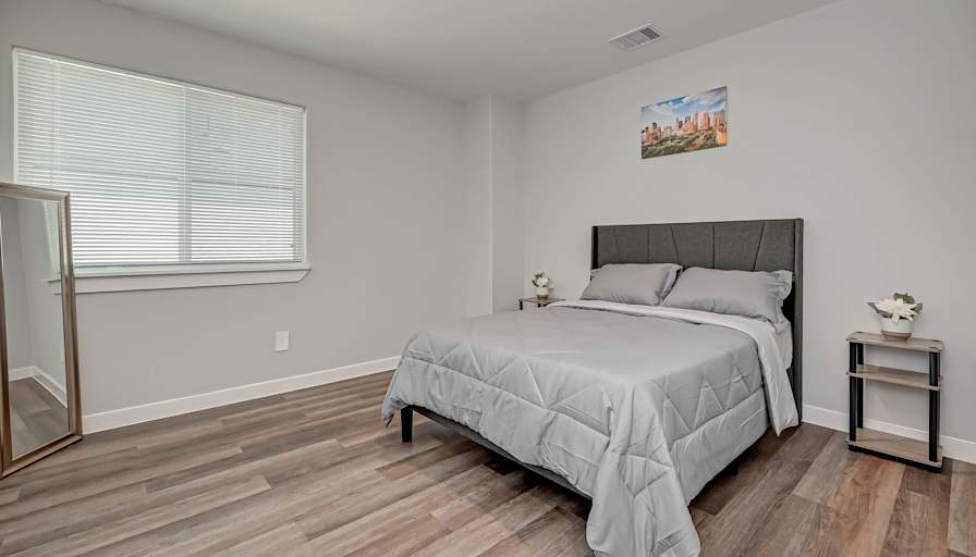 Felix's room
