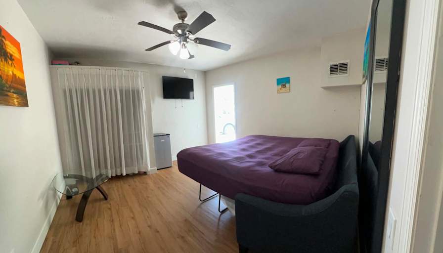 Lisa's room