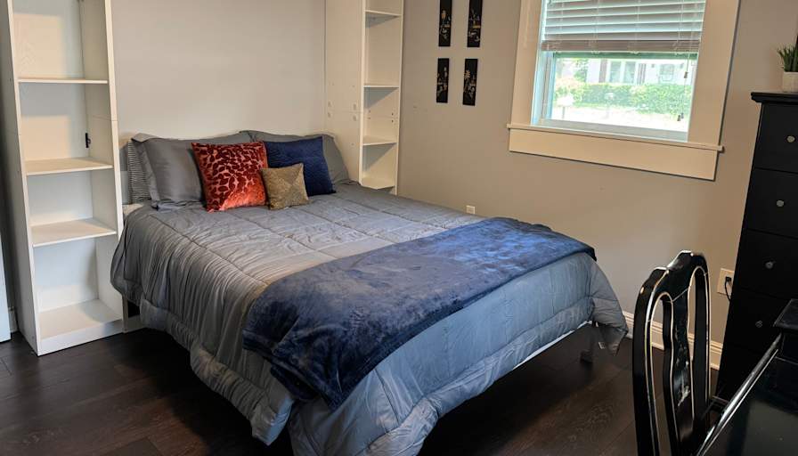 Lisa's room