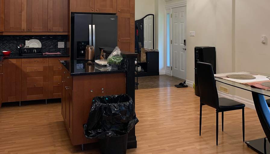 FW Corp.'s room