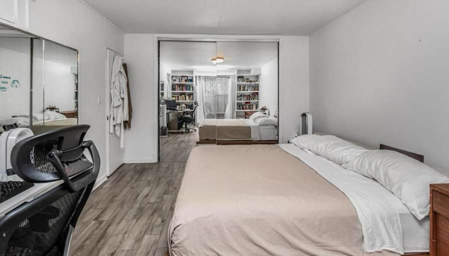 Julia's room