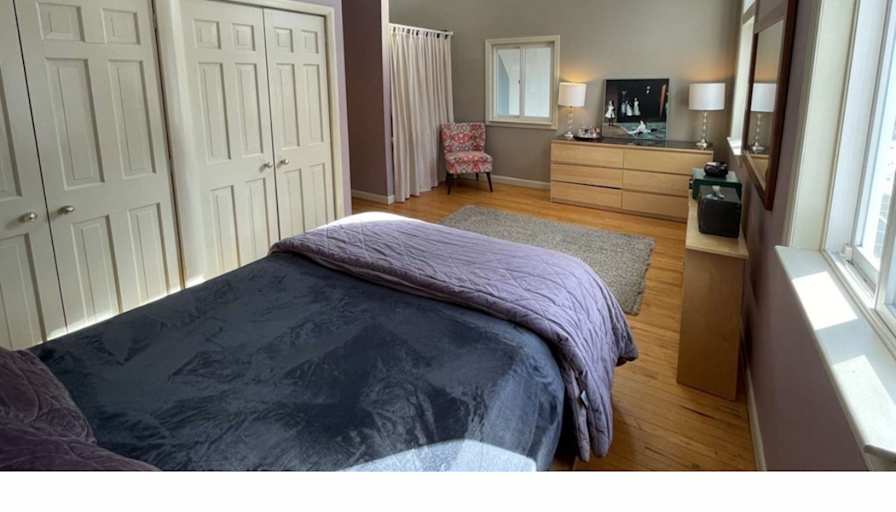 Yon's room