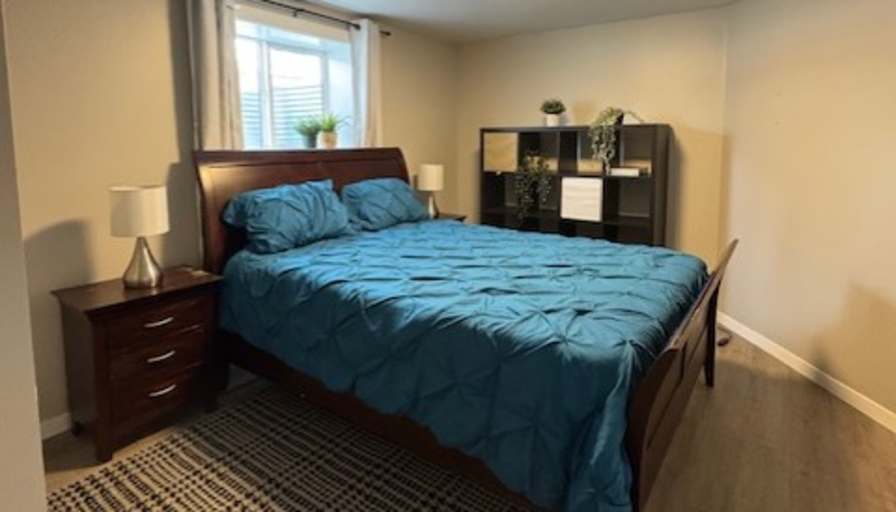 Holly's room