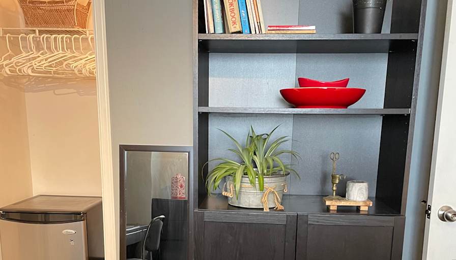 Lynda's room