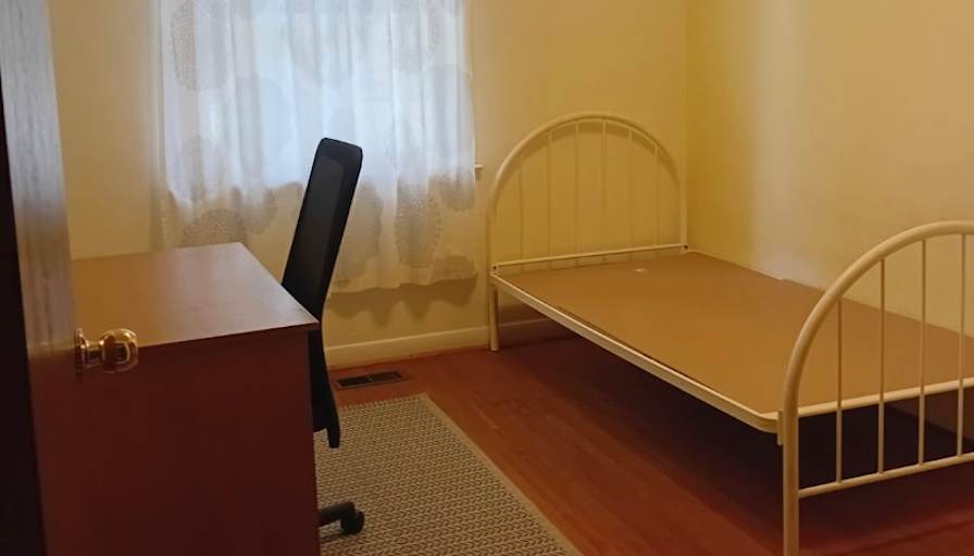 Tara's room
