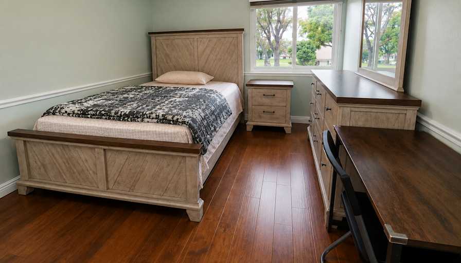Houston Management Co's room