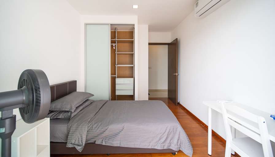 MLVH's room