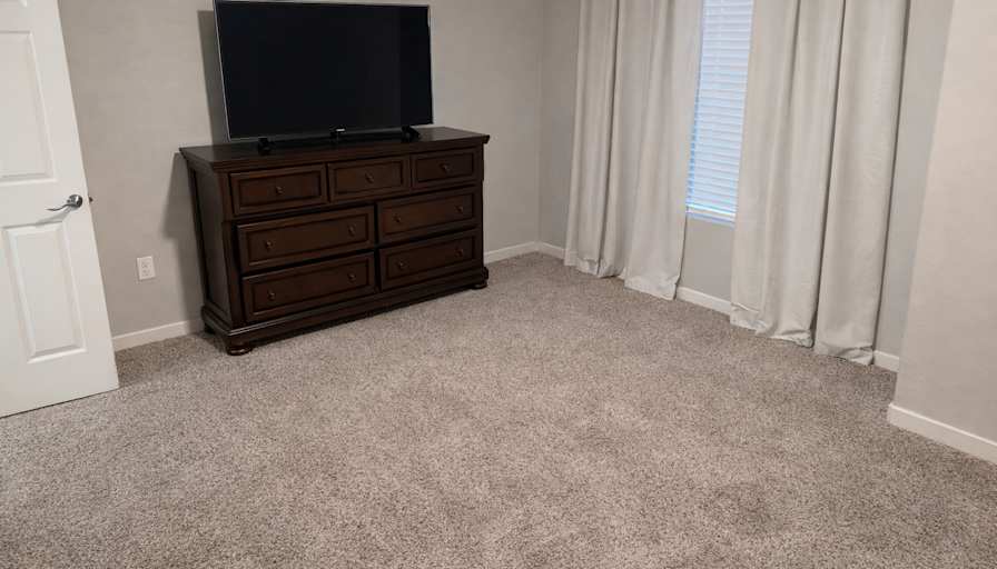 Guillermo's room