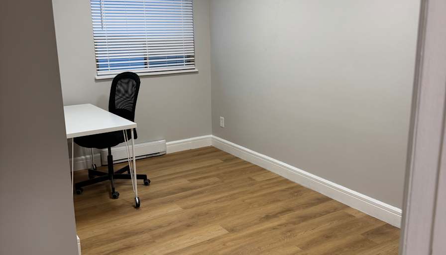 Sandy's room