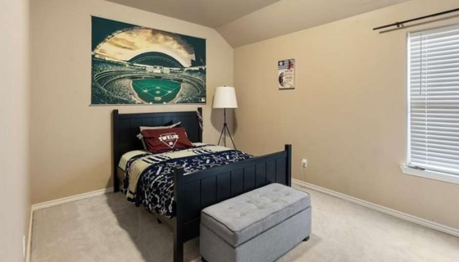 Aurora's room