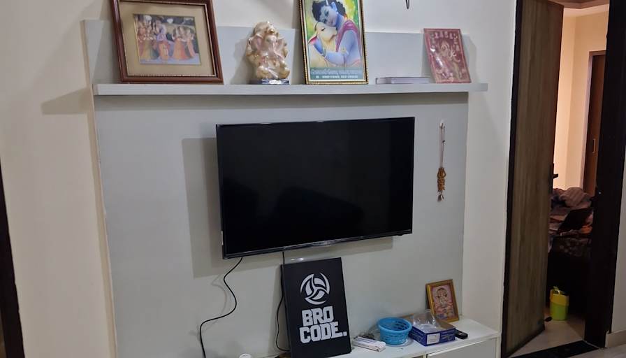 Devansh's room